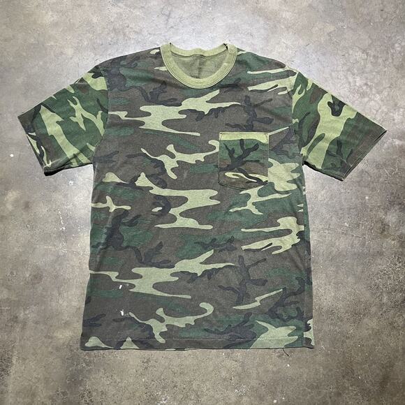 Vintage 70s Pocket Jungle Camo Boxy Blank T-Shirt - Picture 1 of 3
